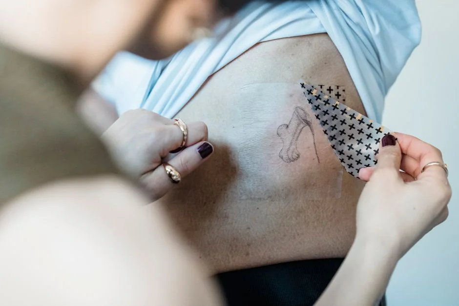 Artmake removal Tokyo: laser and revision options — How Laser Artmake Removal Works