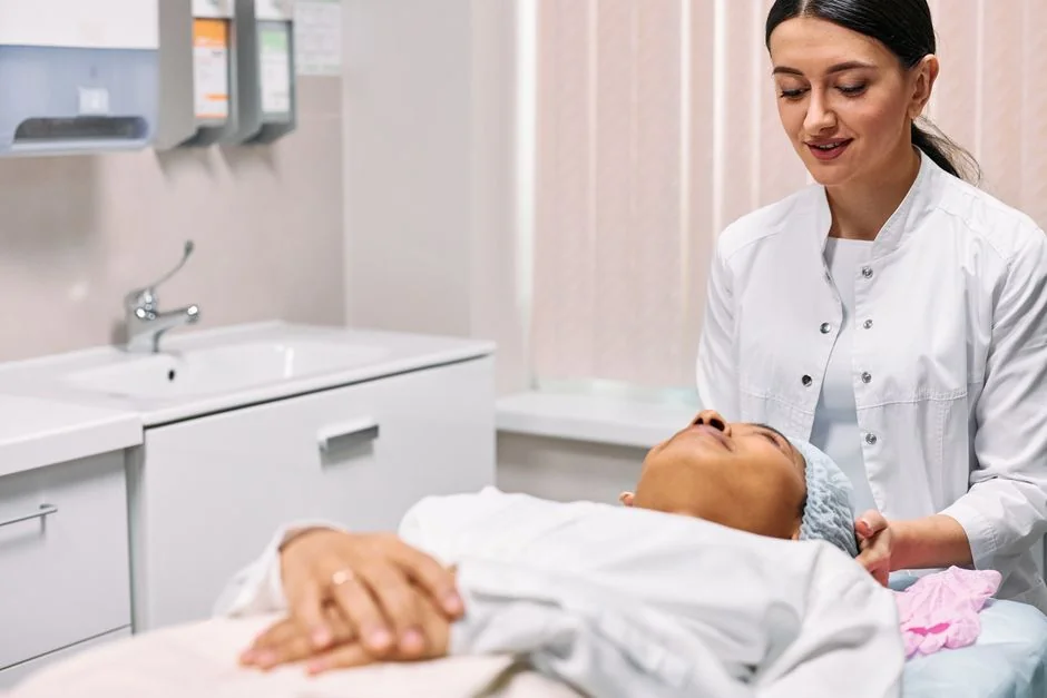 Skin clinic Tokyo for foreigners: how to find one — Insurance Dermatology vs Self-Pay Cosmetic Care