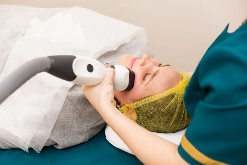Dark spot removal Tokyo: laser treatment options — Laser and Light-Based Treatments for Dark Spots: How They Wo