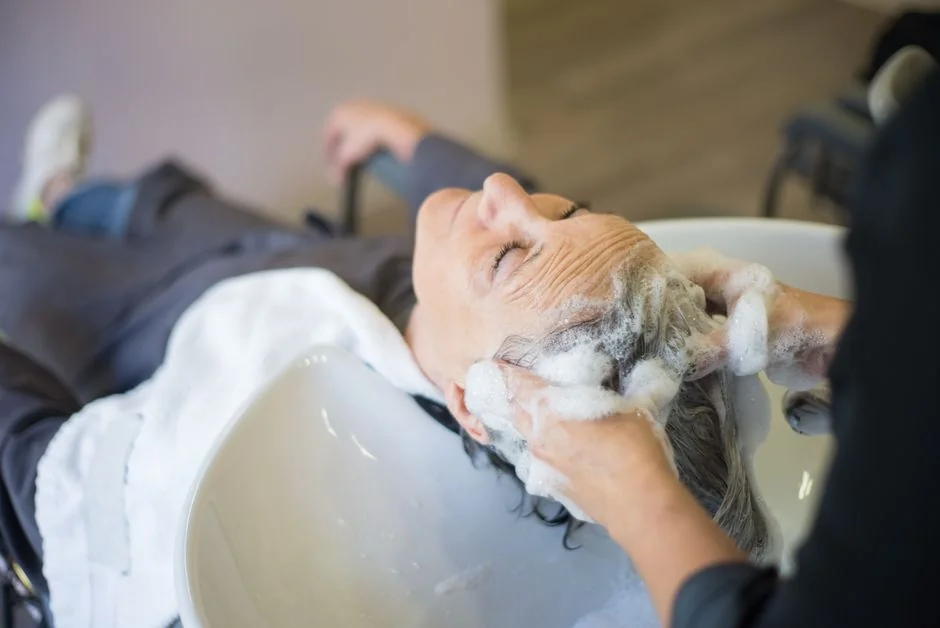 Female hair thinning treatment Tokyo — What to Expect: Before, During, and After Treatment