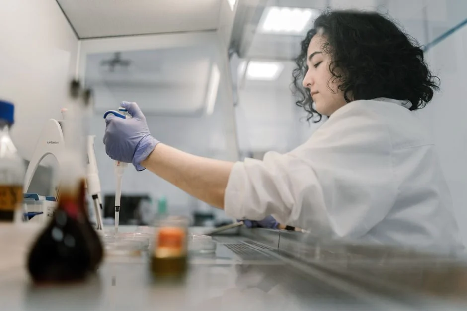Regenerative medicine Tokyo: stem cell vs exosome — Stem Cells, Exosomes, and Supernatant: A Plain-Language Guid Regenerative medicine Tokyo: stem cell vs exosome — Stem Cells, Exosomes, and Supernatant: A Plain-Language Guid