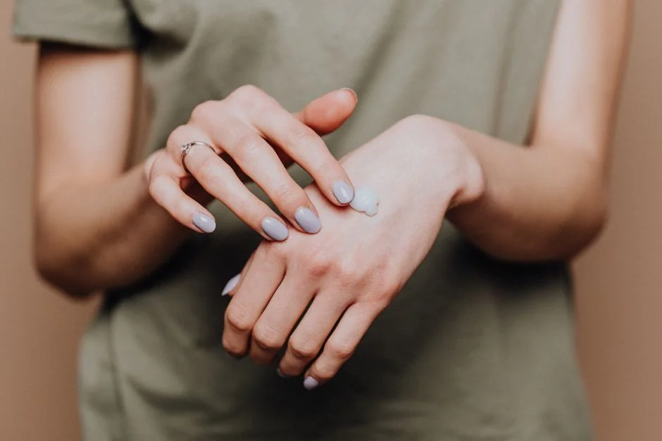 Sensitive skin care Tokyo: seeing a dermatologist — Why Tokyo Can Aggravate Sensitive Skin Sensitive skin care Tokyo: seeing a dermatologist — Why Tokyo Can Aggravate Sensitive Skin