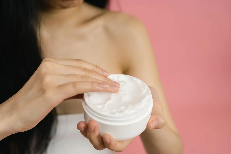Skincare routine for Tokyo weather: humidity and p — How Tokyo's Humidity, Pollution and Pollen Affect Your Skin Skincare routine for Tokyo weather: humidity and p — How Tokyo's Humidity, Pollution and Pollen Affect Your Skin