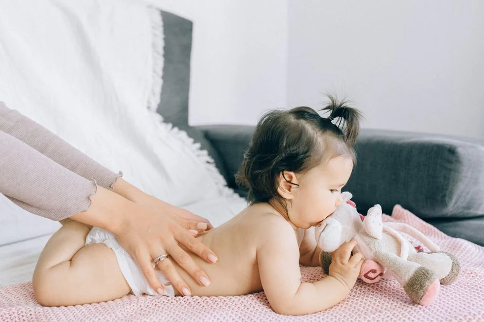 伝染性軟属腫 子供 治療｜伝染性軟属腫（水いぼ）の症状と特徴